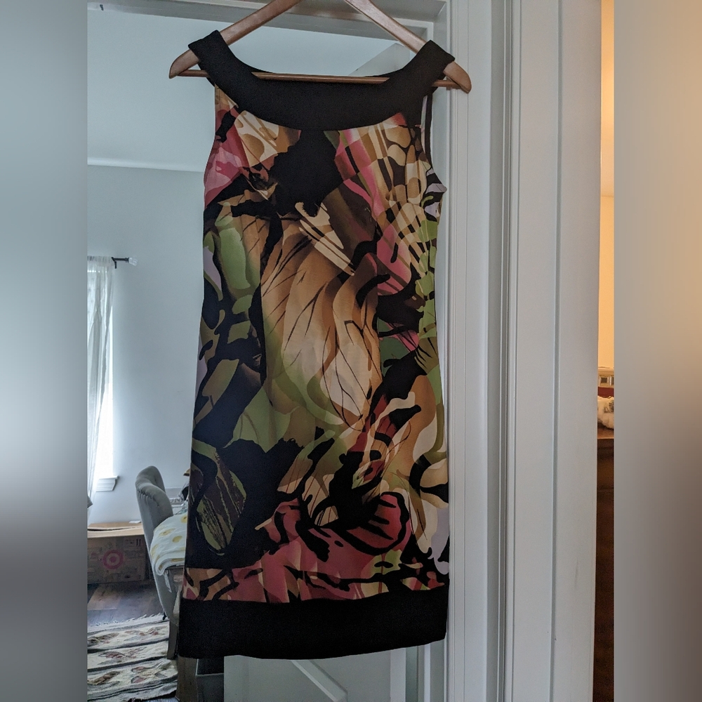 Gorgeous chic dress by Connected abstract sheath size 6 w stretch